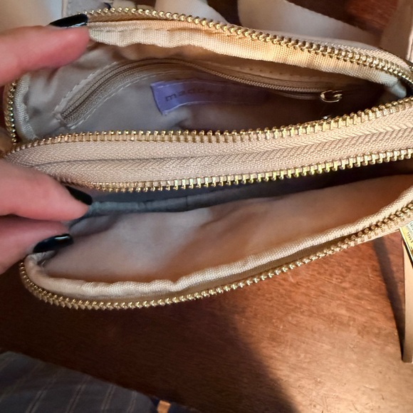 Madden Girl Adjustable Belt Bag Taupe EUC - Picture 2 of 3